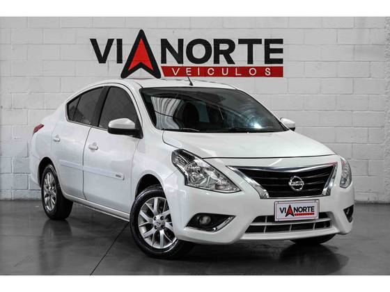 NISSAN VERSA 1.6 16V FLEX SV 4P XTRONIC NISSAN VERSA 1.6 16V FLEX SV 4P XTRONIC